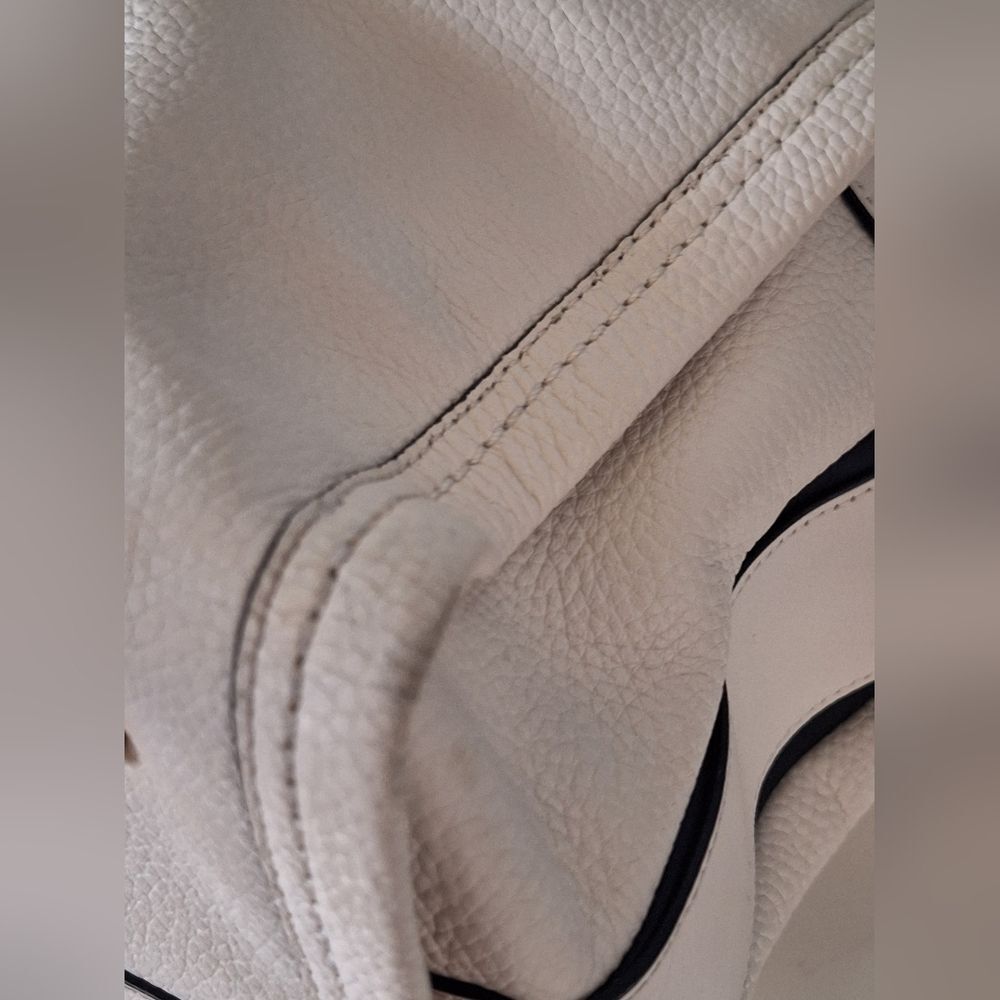 Coach Swagger 37 Bag White Pebbled Leather - Picture 7 of 13